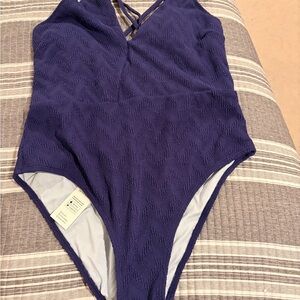 Nwt Cupshe One Piece Strappy back  Swimsuit in Navy Blue Size XL